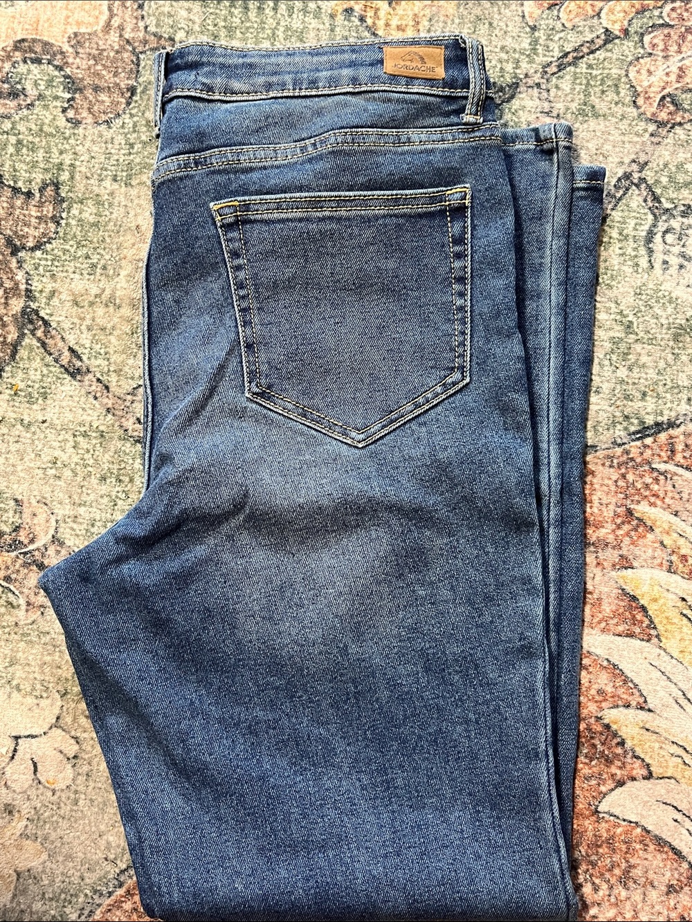 Jordache Women’s Blue High Rise Straight Jeans. Size 12